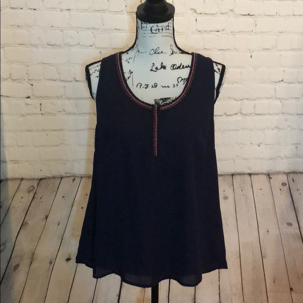 41 Hawthorn navy blue blouse